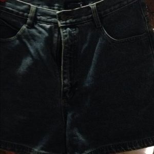 Size 10 90's mom shorts